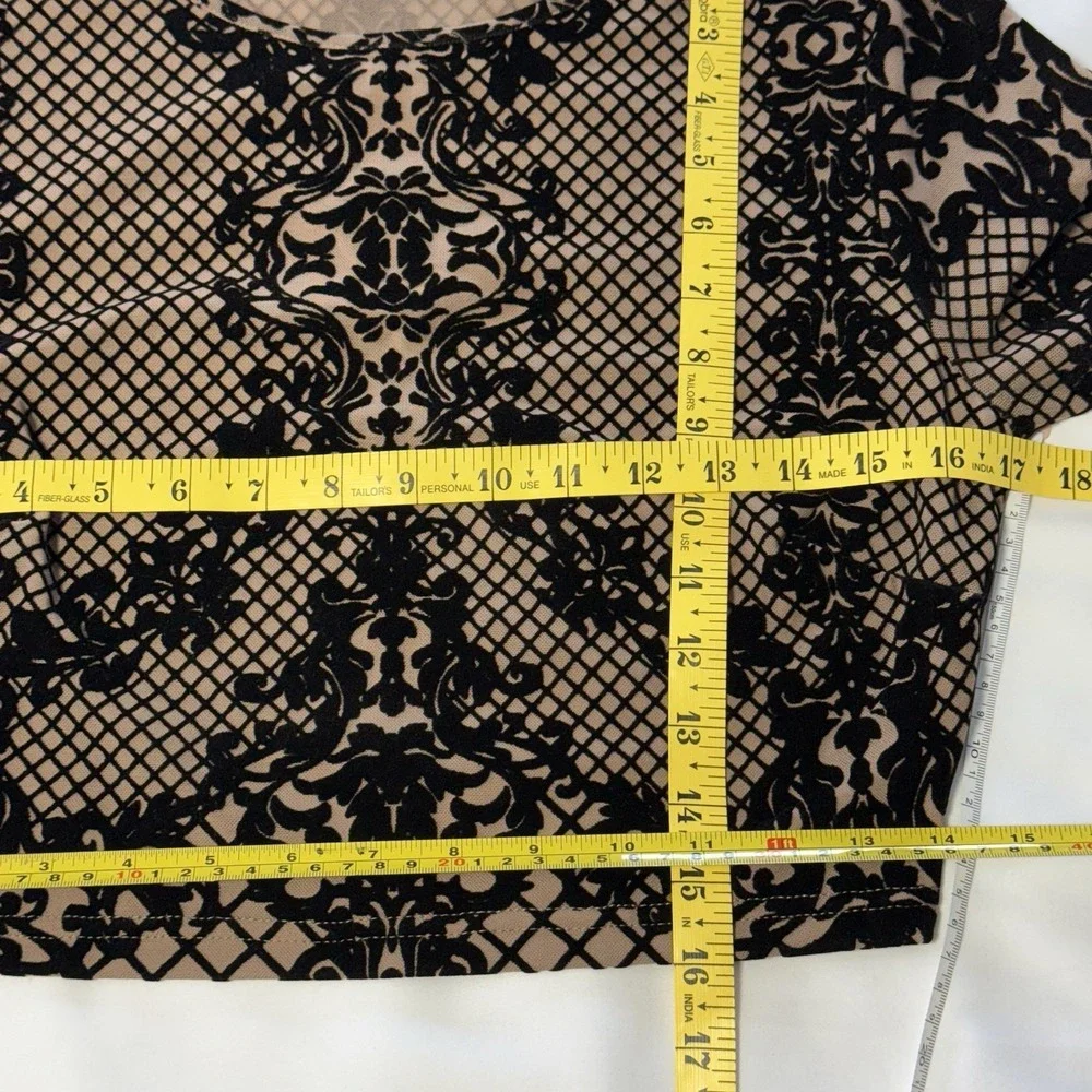 Windsor‎ Major Style Status Crop Top Size L ?? Y2K Style